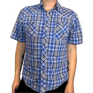 Wrangler - 20x Style - Snap button short sleeve. Size Large